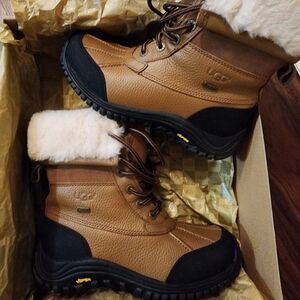 Ugg Adirondack winter boots